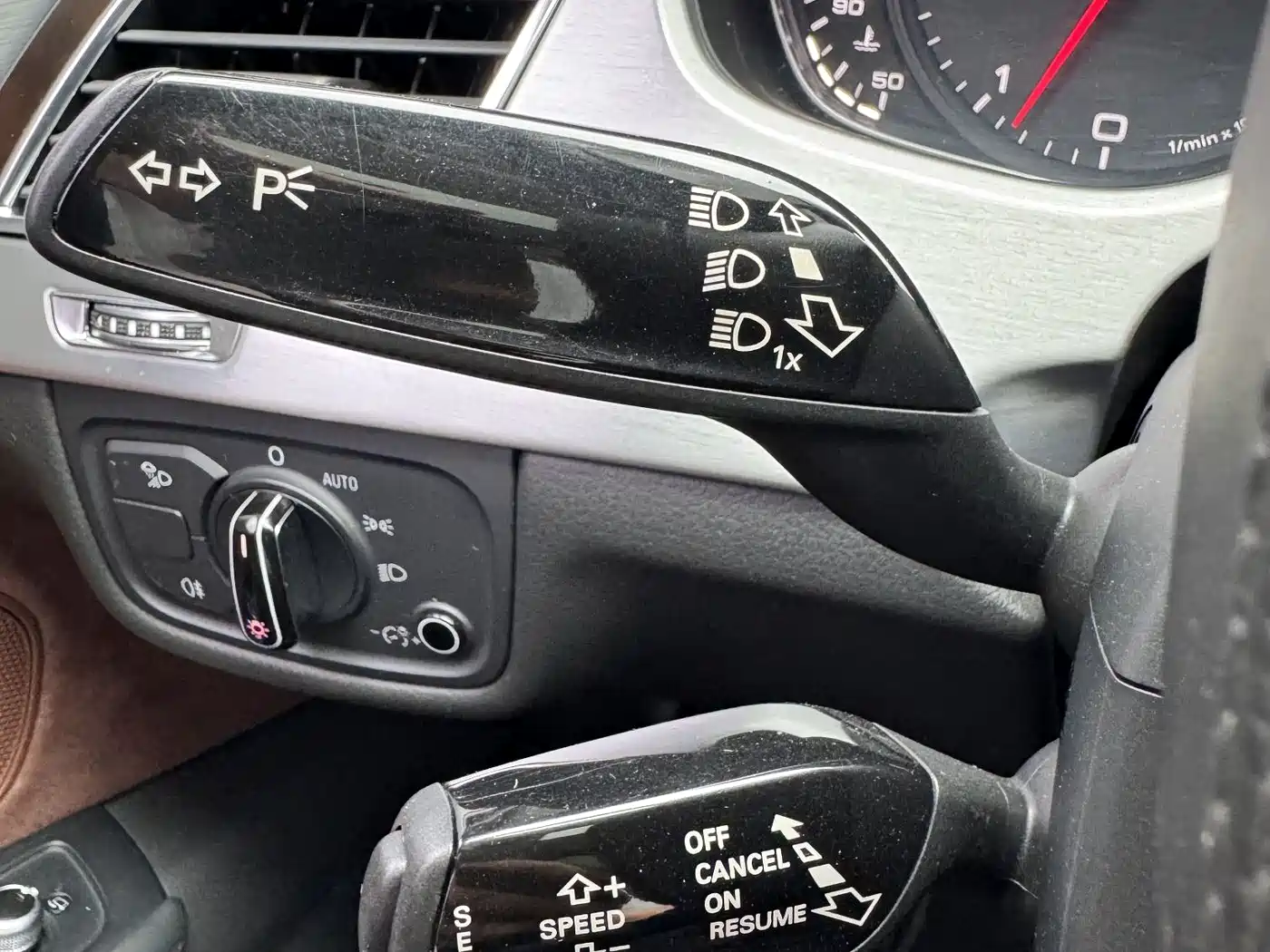 Photo 17 - Audi A8