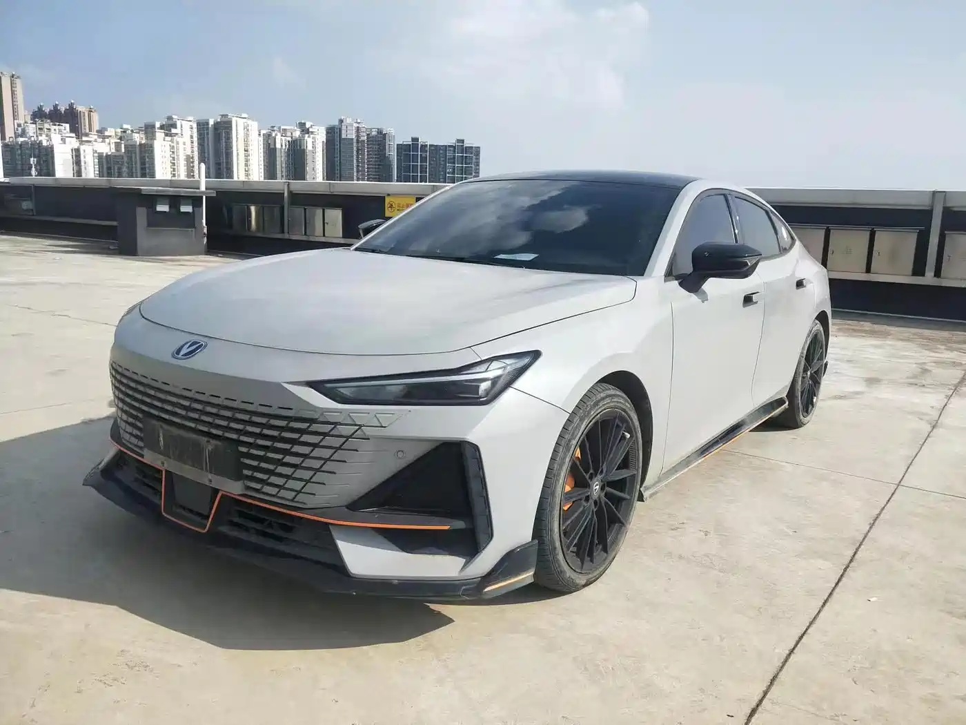 CHANGAN UNI-V
