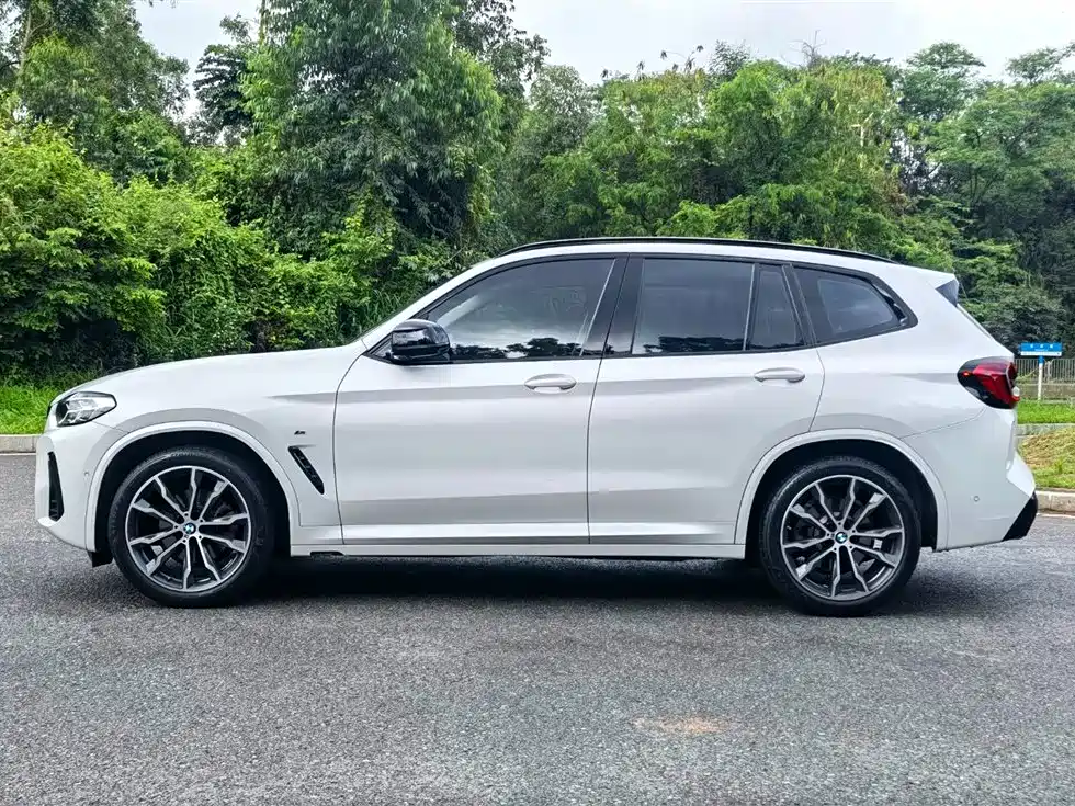 BMW X3 2022 Model Second Facelift xDrive30i Leading M Night Package фото 4