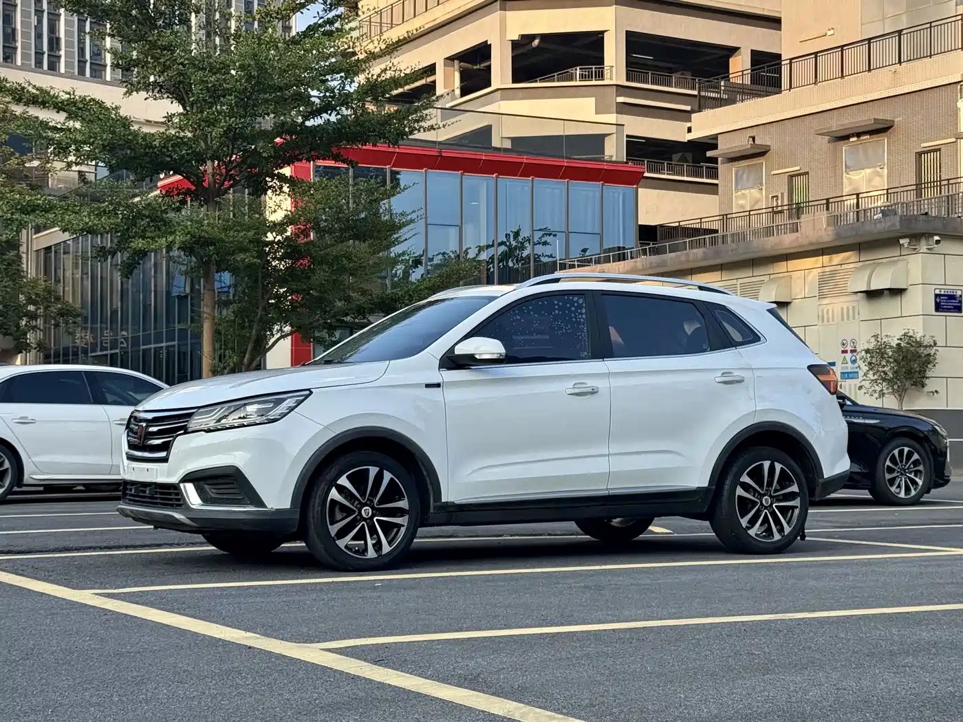 Фото 2 - Roewe RX3