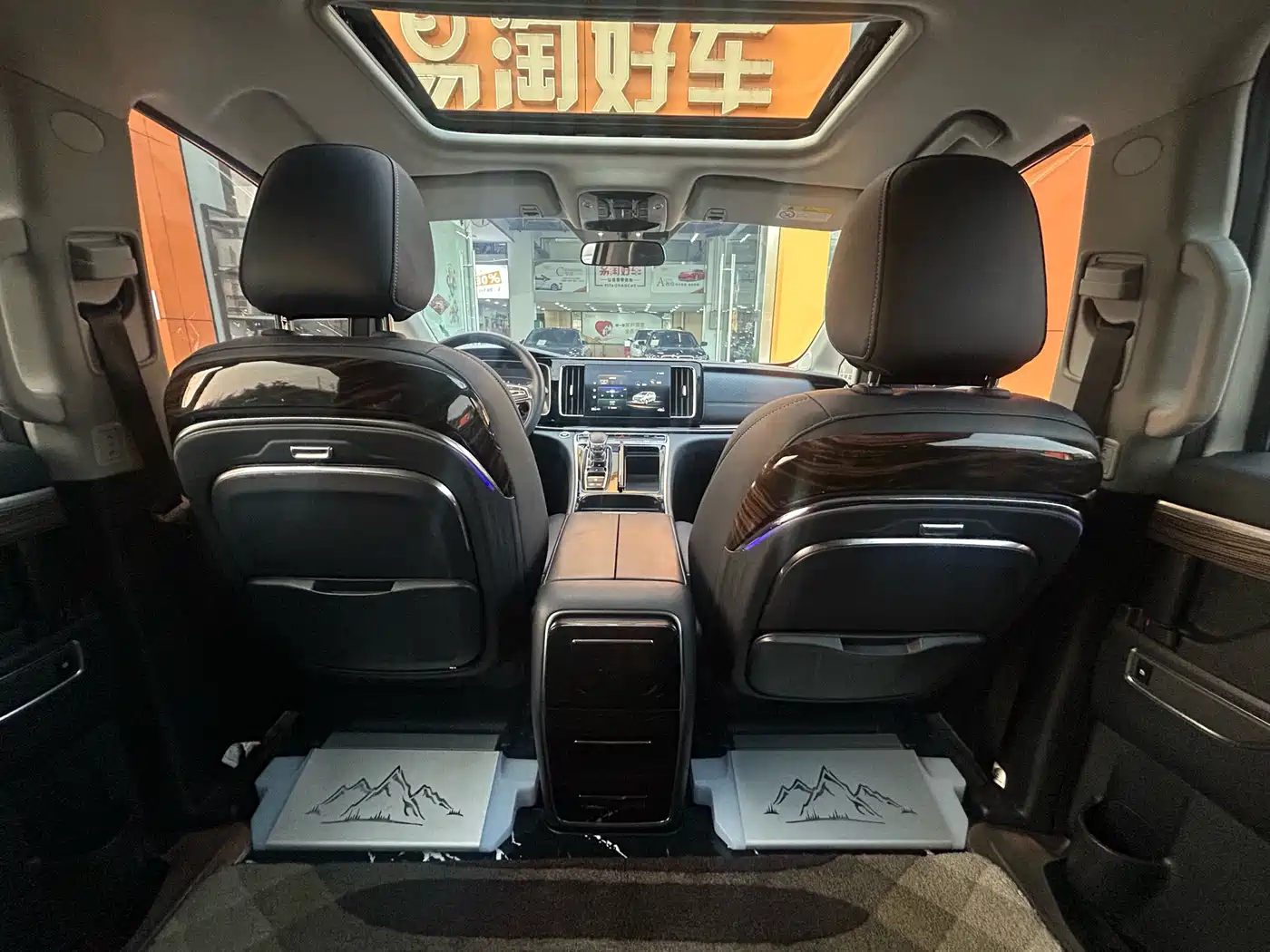 GAC Trumpchi Trumpchi M8 2023 Leading Series 390T Luxury Edition фото 18