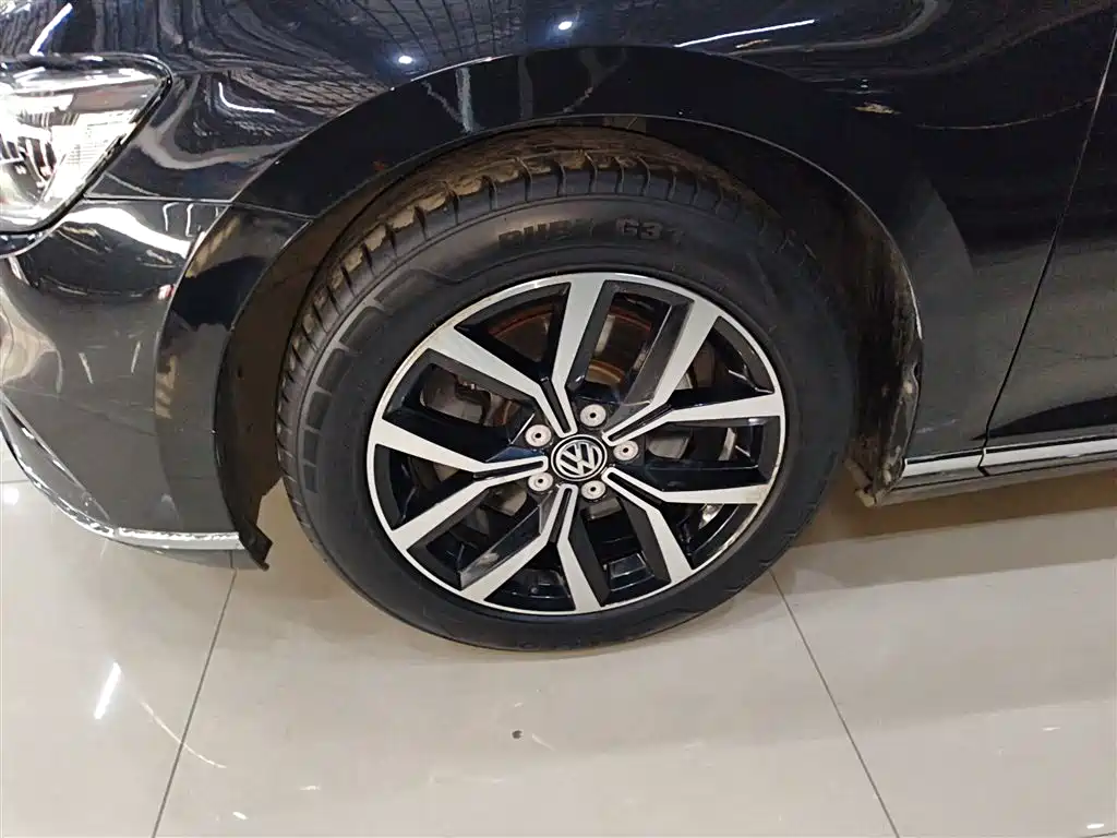 Volkswagen Magotan 2020 330TSI DSG Leading фото 25