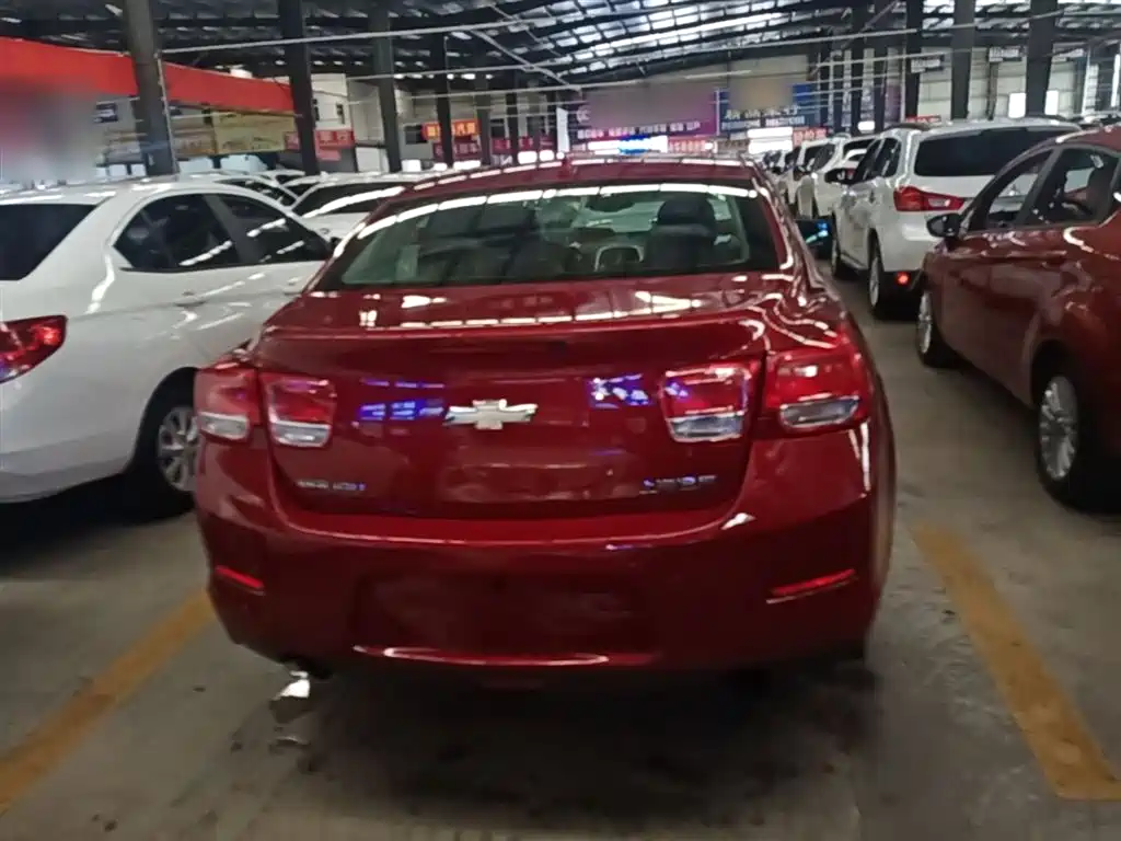 Chevrolet Malibu 2013 2.0L Automatic Luxury Edition фото 6