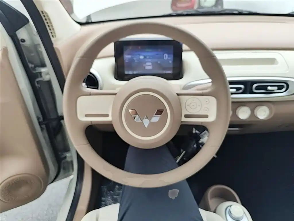 Wuling Motors Hongguang MINIEV 2026 2025 4-Door Advanced