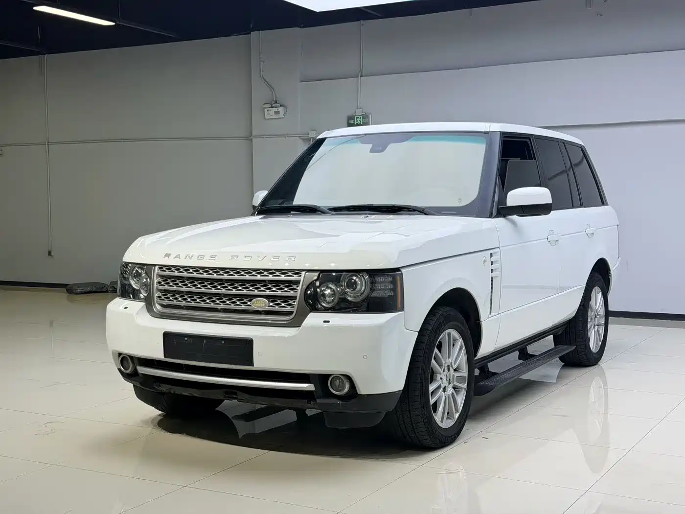 Фото 1 - Land Rover Range Rover
