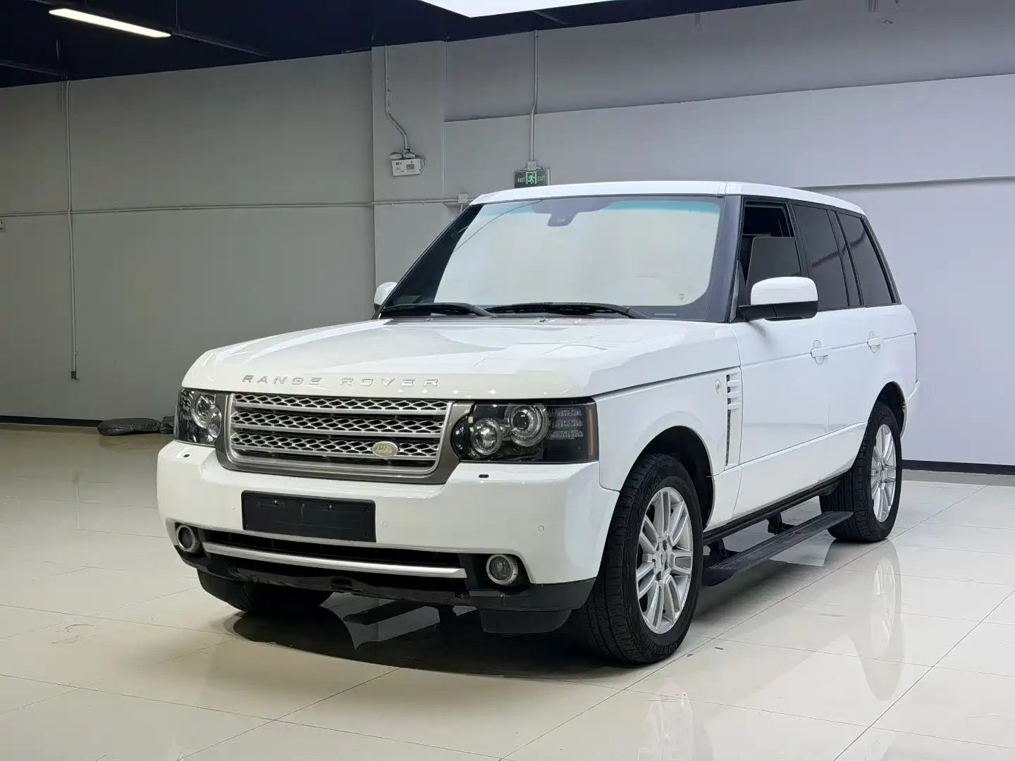 Фото 1 - Land Rover Range Rover