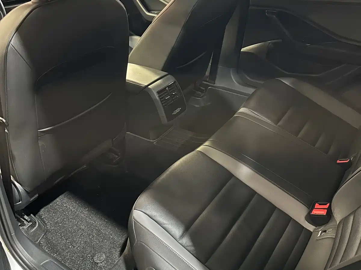 Volkswagen Sagitar 2022 280TSI DSG Surpassing Edition фото 15
