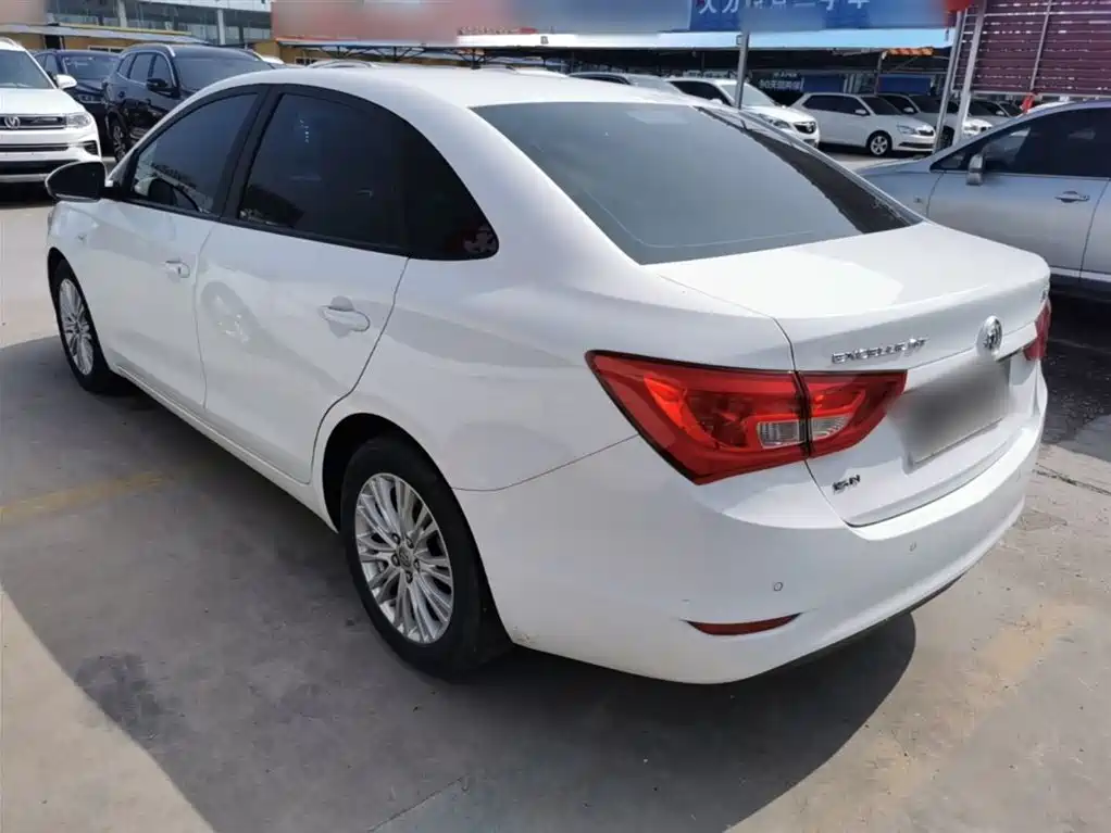 Buick Excelle 2017 15N Automatic Elite фото 5