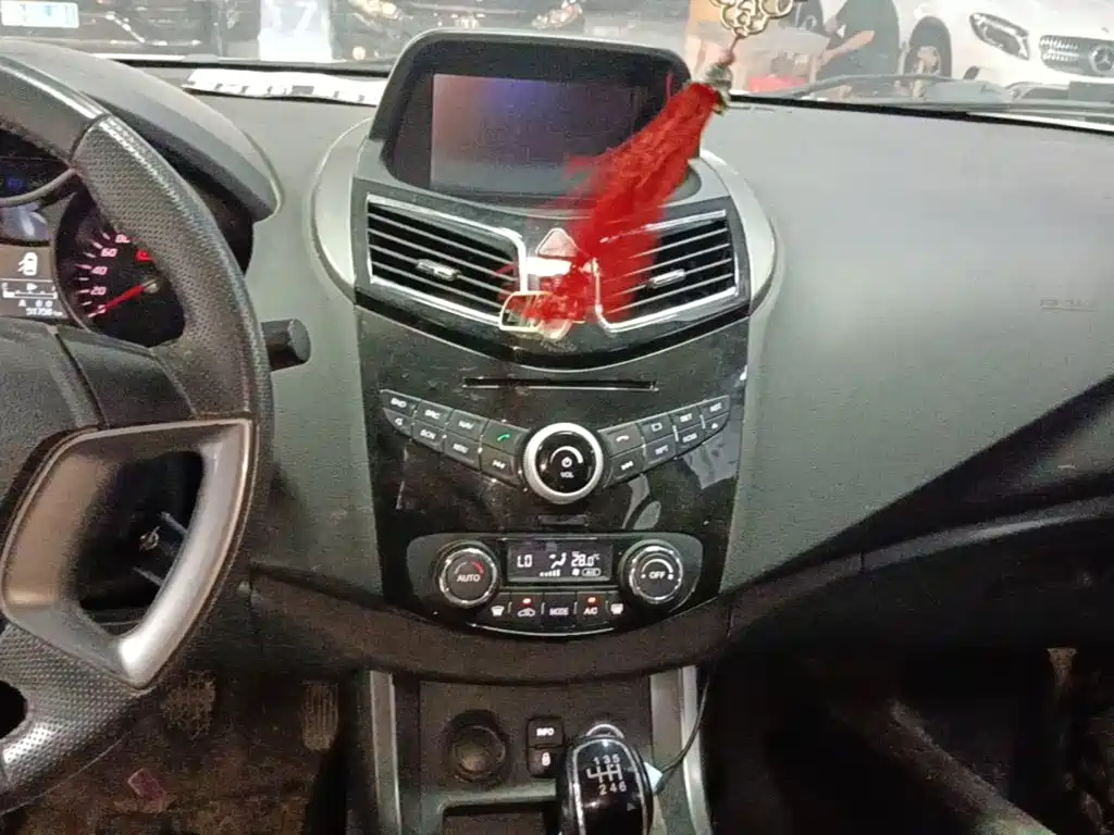 Фото 13 - Haima S5