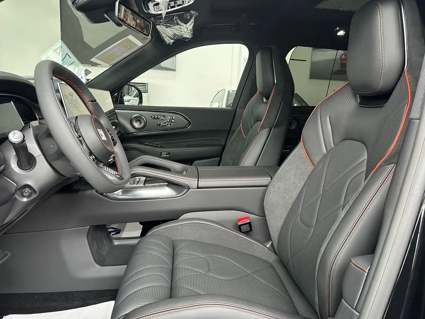 Zeekr 8X 2026 Model Dark Edition 5-Seater фото 5