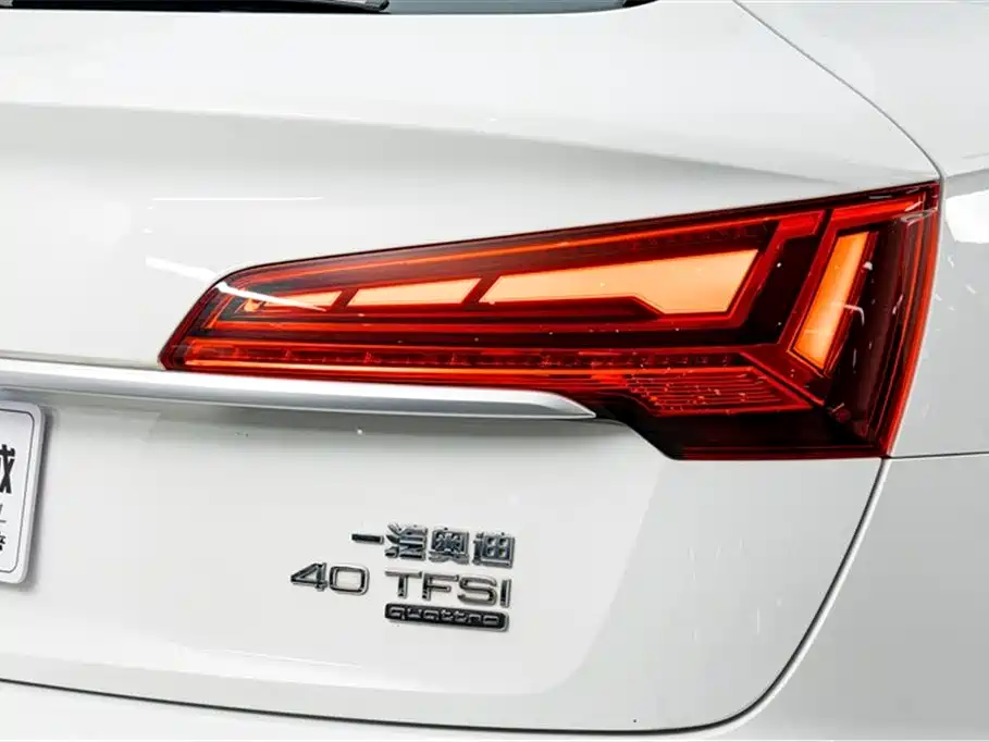 Audi Q5L Sportback 2021 40 TFSI Fashion фото 8