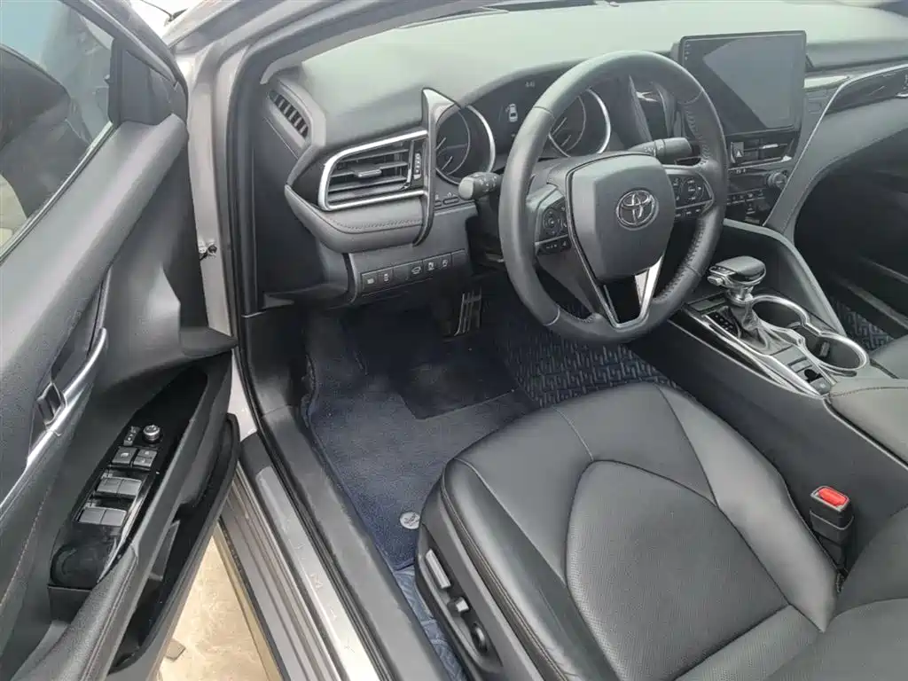 Toyota Camry 2021 2.0G Luxury Edition фото 16