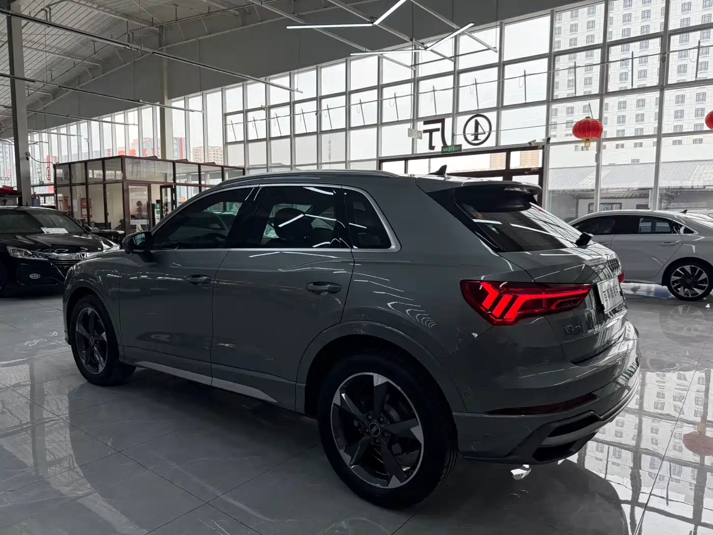 Audi Q3 2022 35 TFSI Fashion Dynamic фото 7