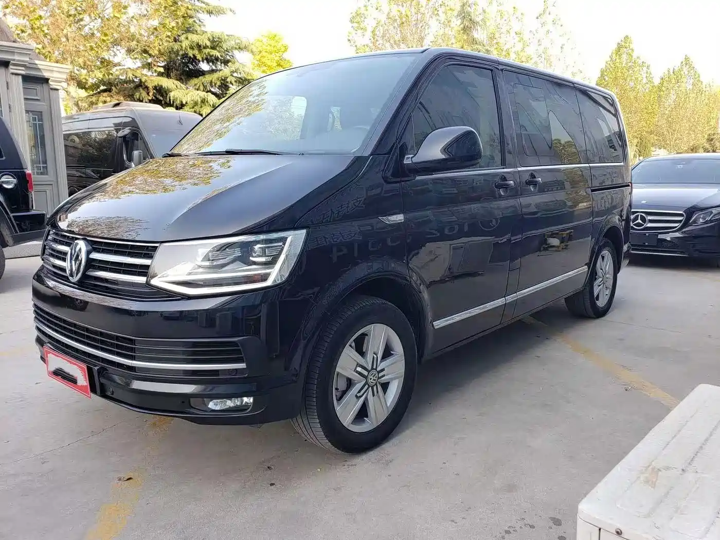 Volkswagen Multivan 2016 2.0TSI 2WD Luxury 7-Seater