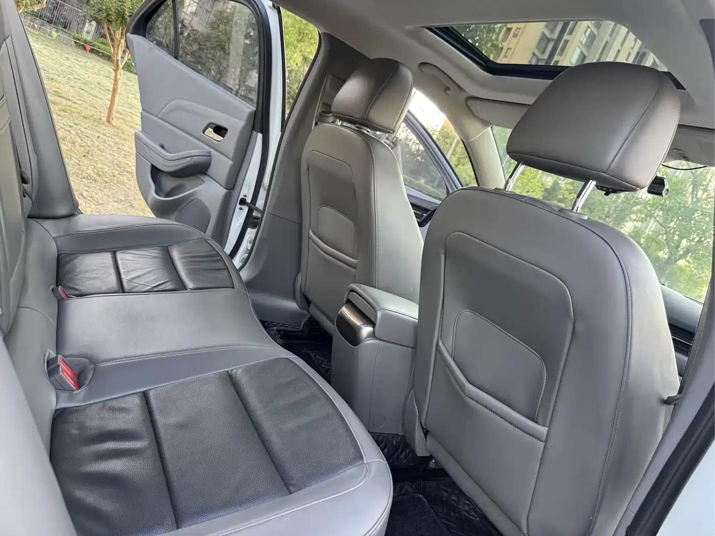 Chevrolet Malibu 2014 2.0L Automatic Luxury фото 8