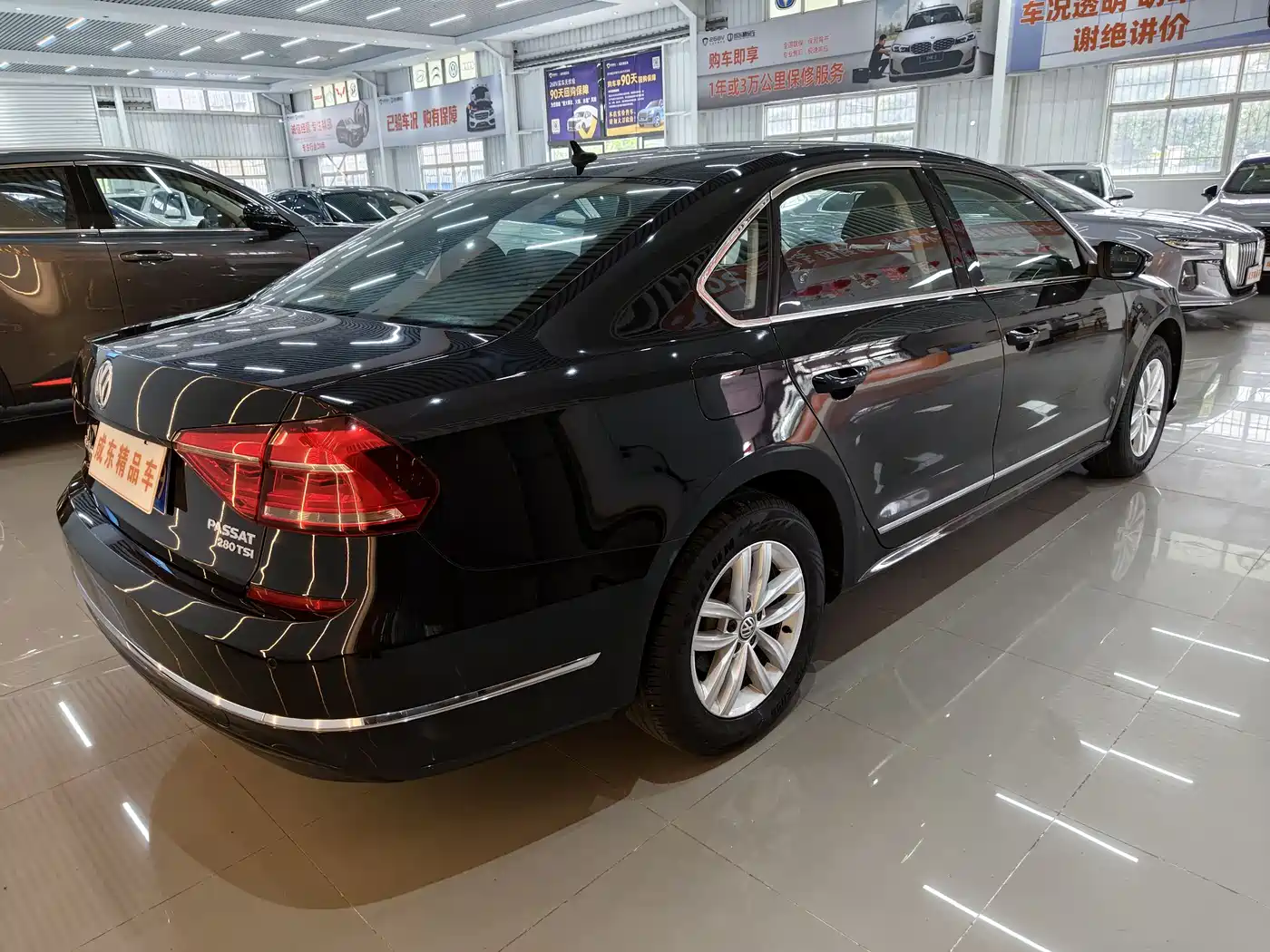 Volkswagen Passat 2017 280TSI DSG Elegance фото 6