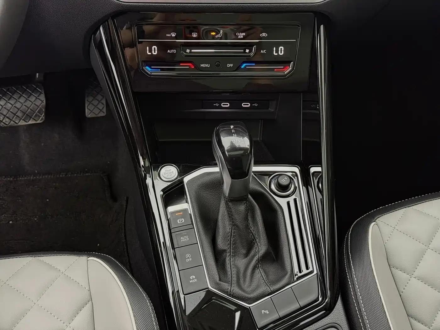 Volkswagen Tayron 2023 280TSI 2WD Luxury Plus Advanced Edition фото 17