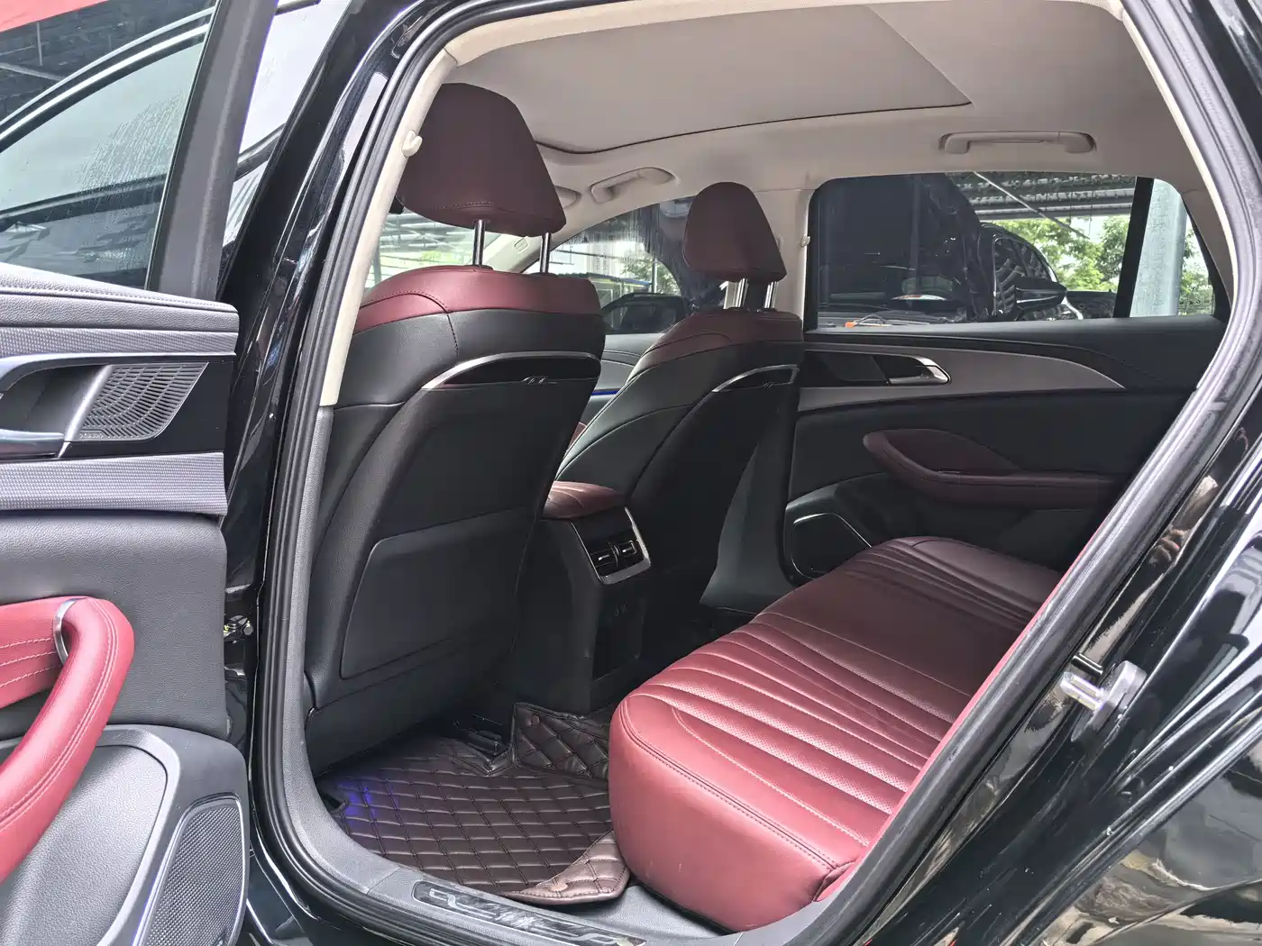 Hongqi H5 2023 2.0T Auto Smart Connect Flag Comfort фото 4