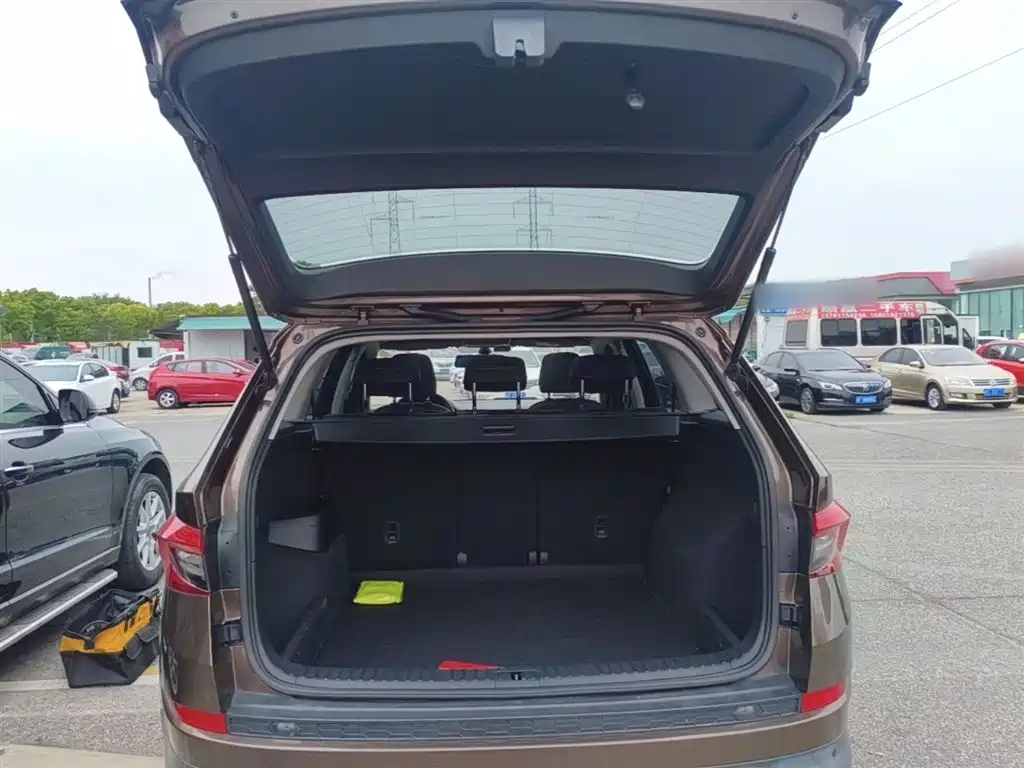 Škoda Kodiaq 2018 Facelift TSI330 5-seat 2WD Comfort Edition фото 19