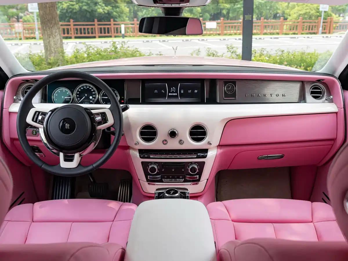 Фото 12 - Rolls-Royce Phantom