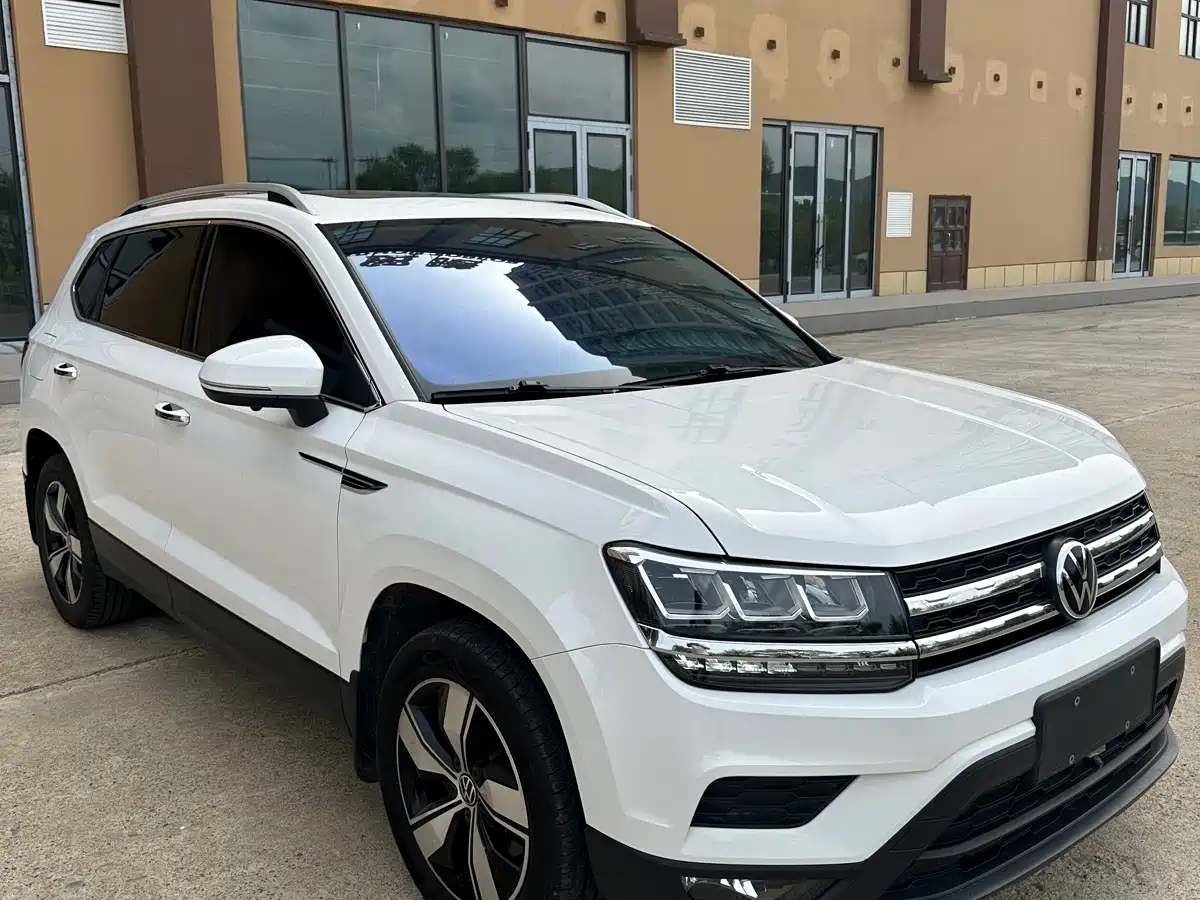 VOLKSWAGEN TUYUE