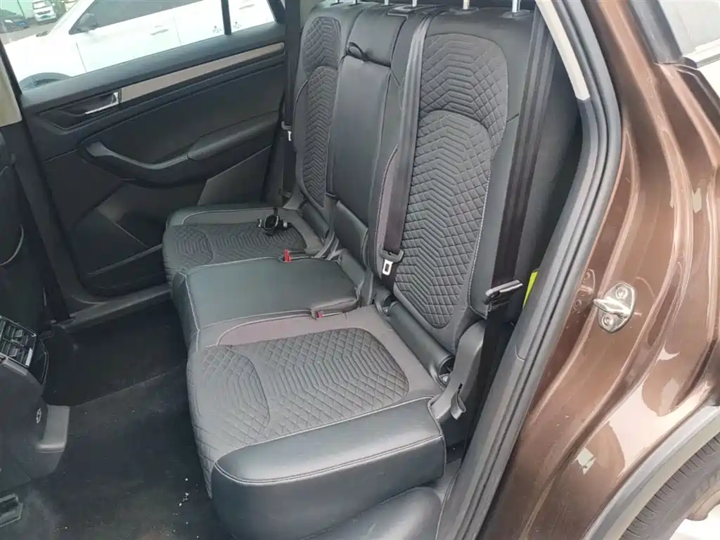 Škoda Kodiaq 2018 Facelift TSI330 5-seat 2WD Comfort Edition фото 17