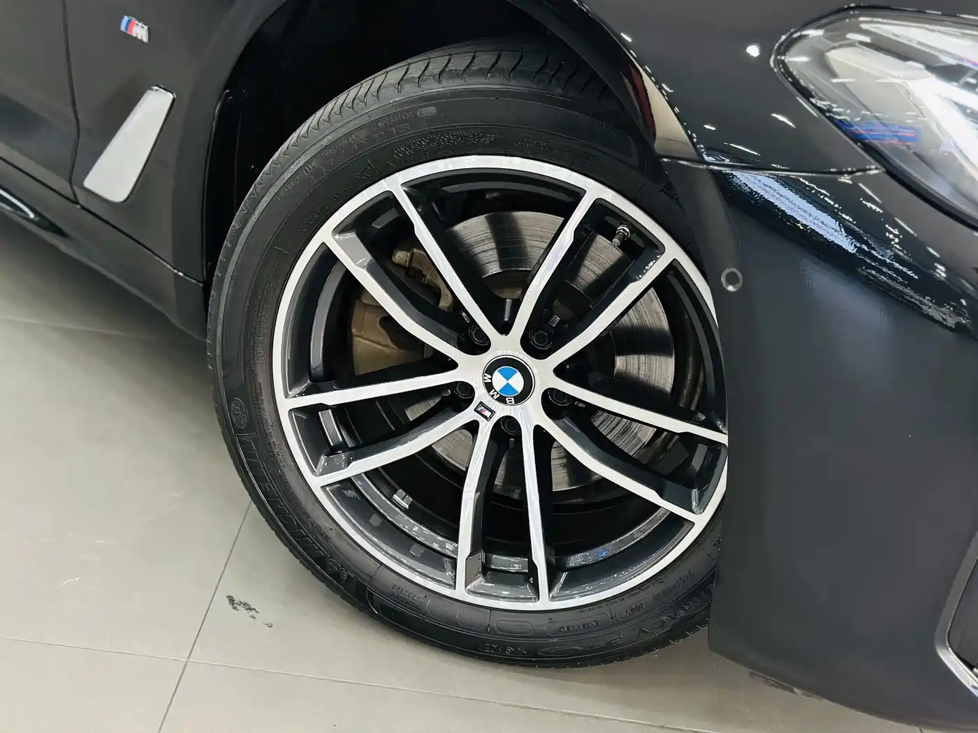 BMW 5 Series 2022 Model Second Facelift 525Li M Sport Package фото 10