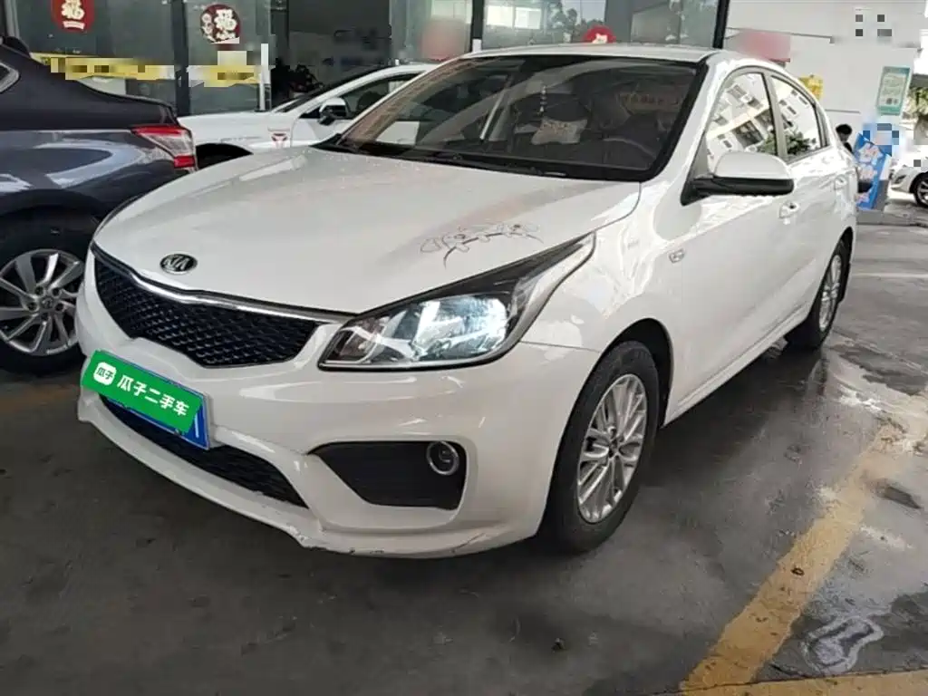 KIA K2
