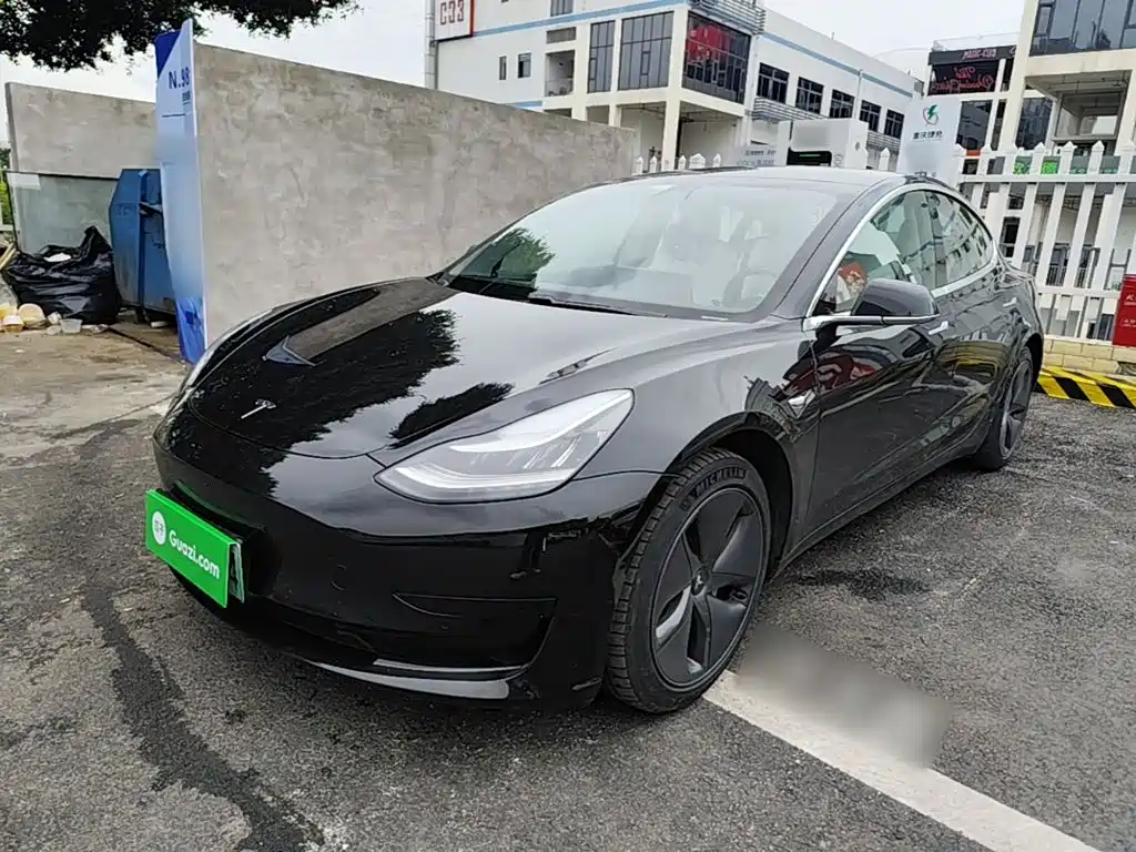 Tesla Model 3 2020