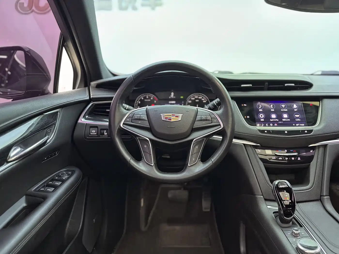 Cadillac XT5 2021 2.0T 2WD Luxury Edition фото 4