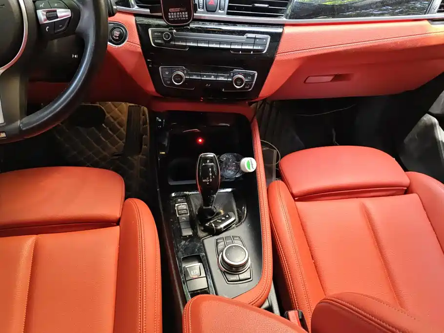 Photo 16 - BMW X2