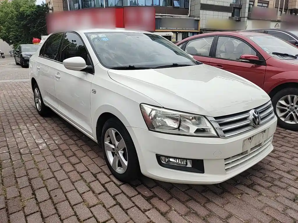 Volkswagen Santana 2015 1.6L Automatic Comfort Edition фото 4