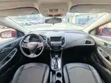 Фото 7 - Chevrolet Cruze