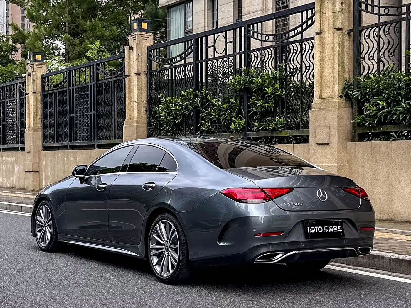 Mercedes-Benz CLS 2018 CLS 300 Luxury фото 4