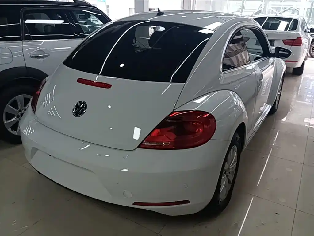 Volkswagen Beetle 2015 180TSI фото 7