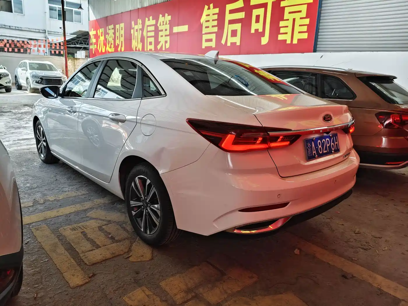 Ford Escort 2022 2021 1.5L Automatic Diamond Edition