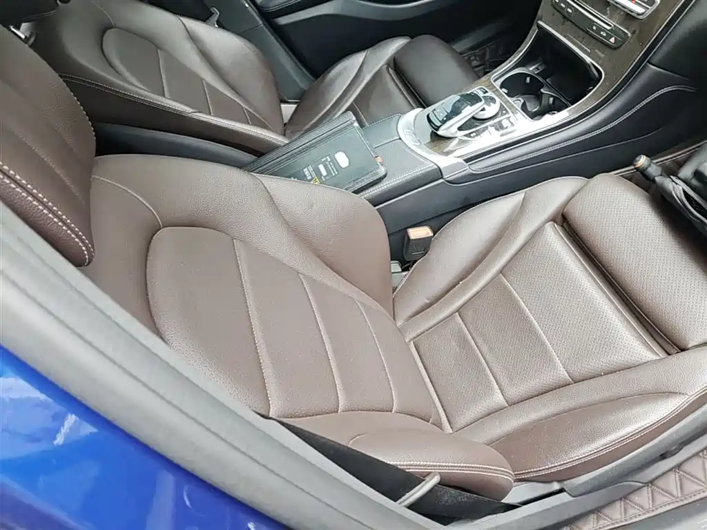 Mercedes-Benz GLC 2018 GLC 260 4MATIC Luxury фото 25