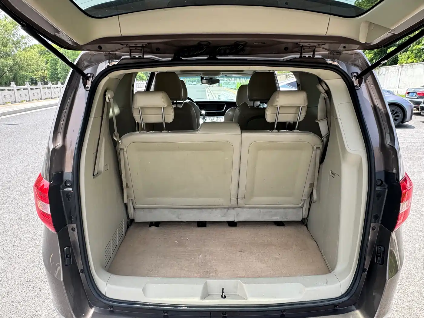 Buick GL8 2014 2.4L LT Luxury Business Executive фото 11