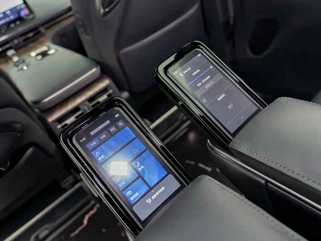 Lexus LM 2024 2023 500h 6-Seater Prestige Edition