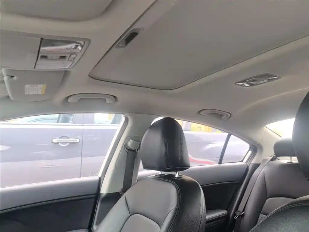 Kia K3 2013 1.6L Automatic GLS фото 18