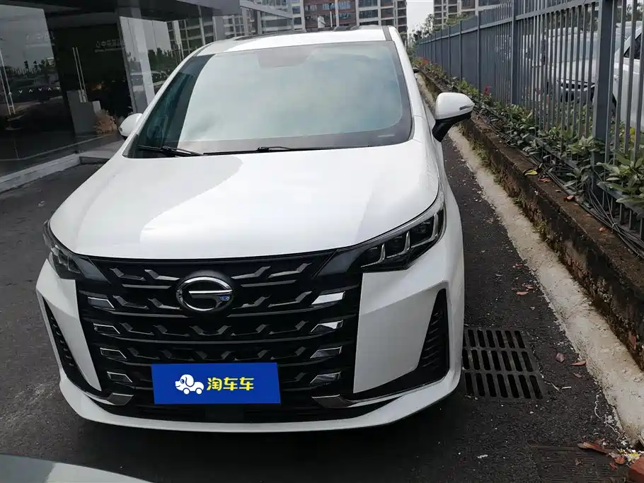 GAC Trumpchi Trumpchi M6 2021 270T DCT Honor Edition (7-seater) фото 2