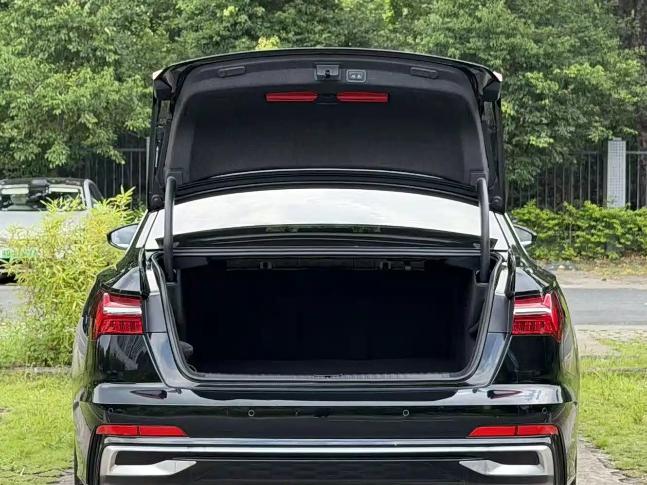 Photo 16 - Audi A6L