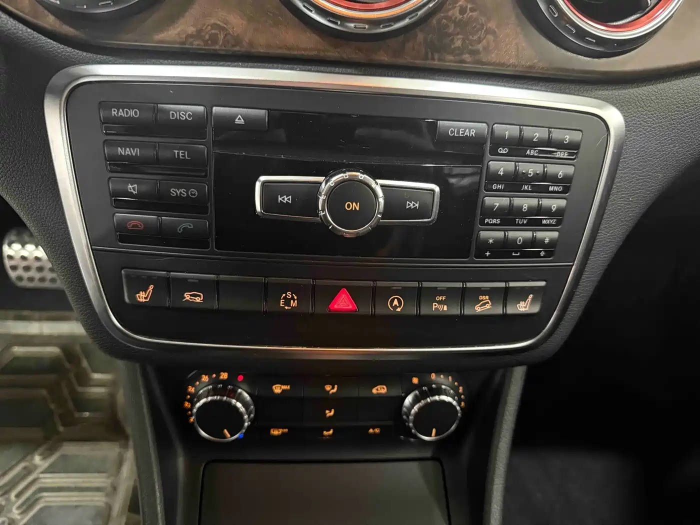 Фото 15 - Mercedes-Benz GLA