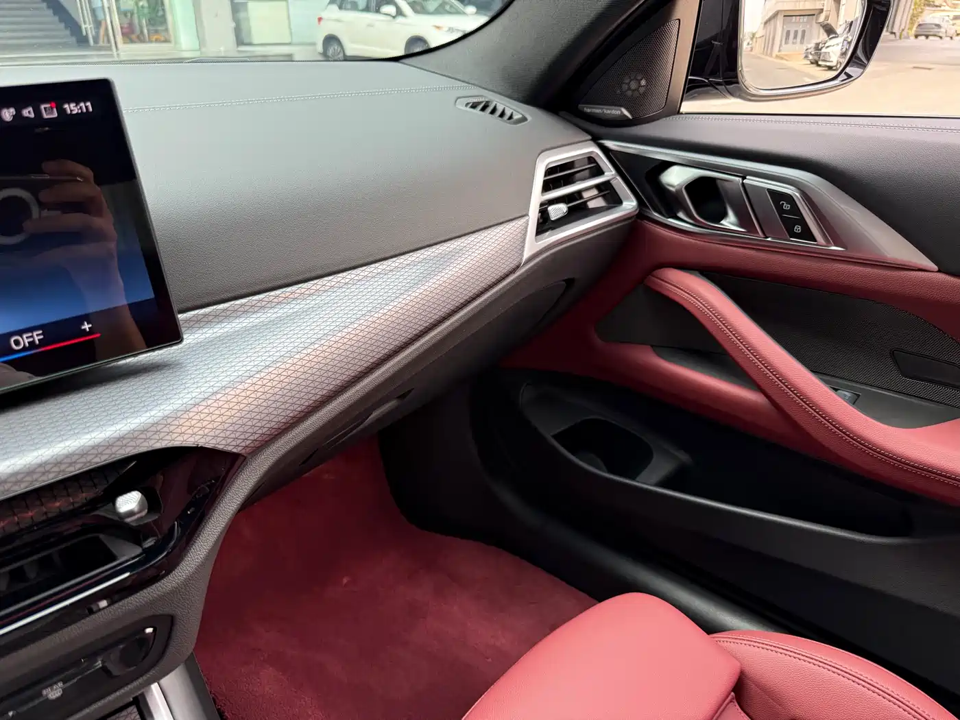 BMW 4 Series 2024 430i M Sport Shadow Edition фото 7