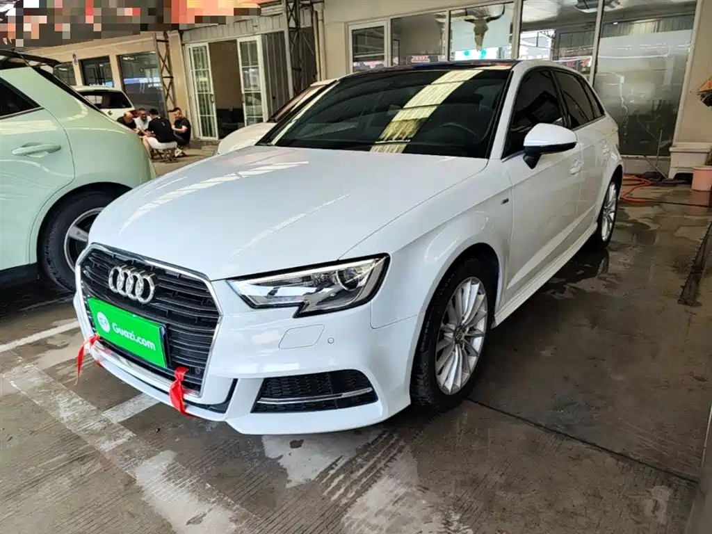 Audi A3 2017 Sportback 35 TFSI Fashion фото 2