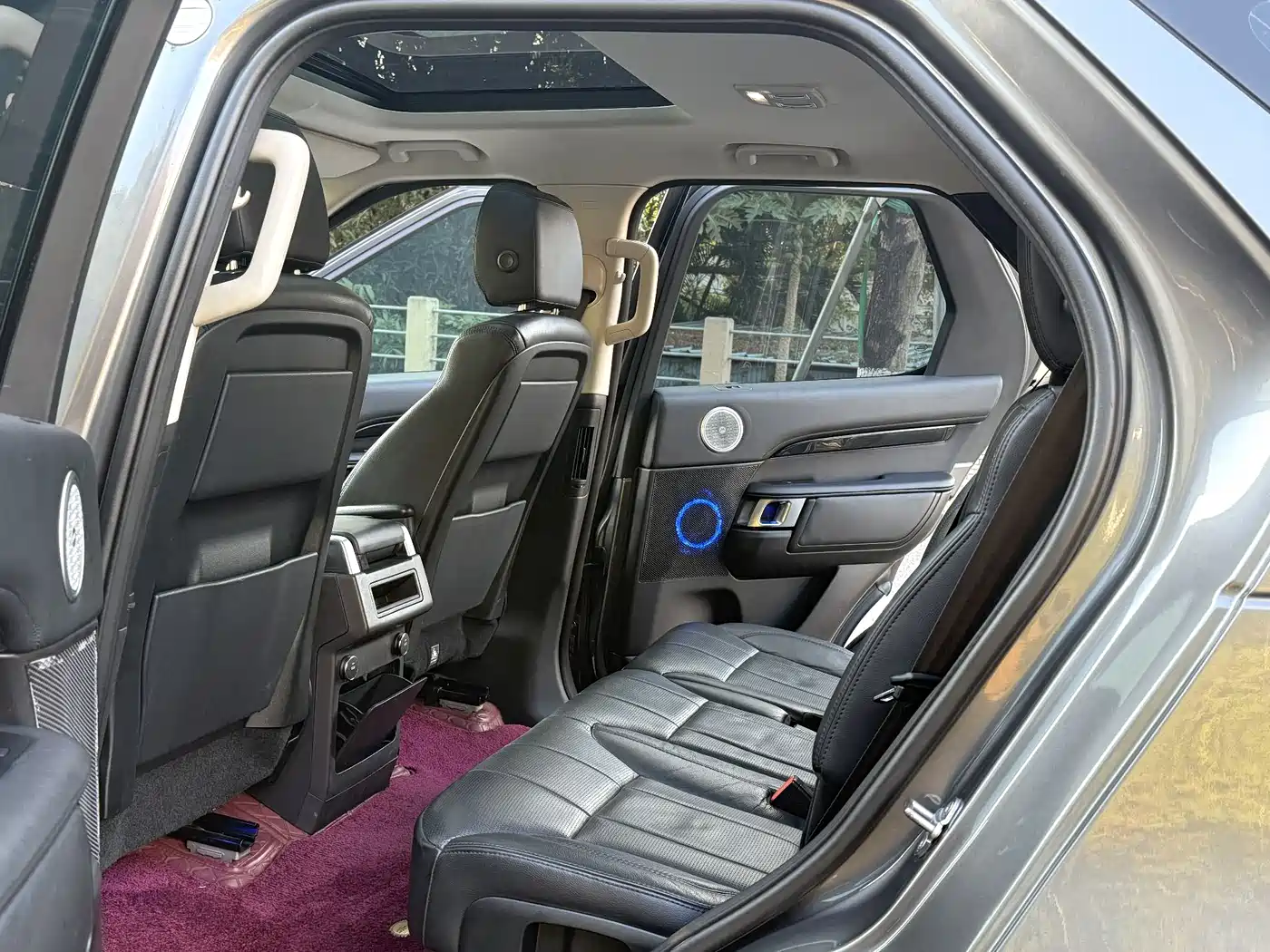 Land Rover Discovery 2017 3.0 SC V6 SE фото 10