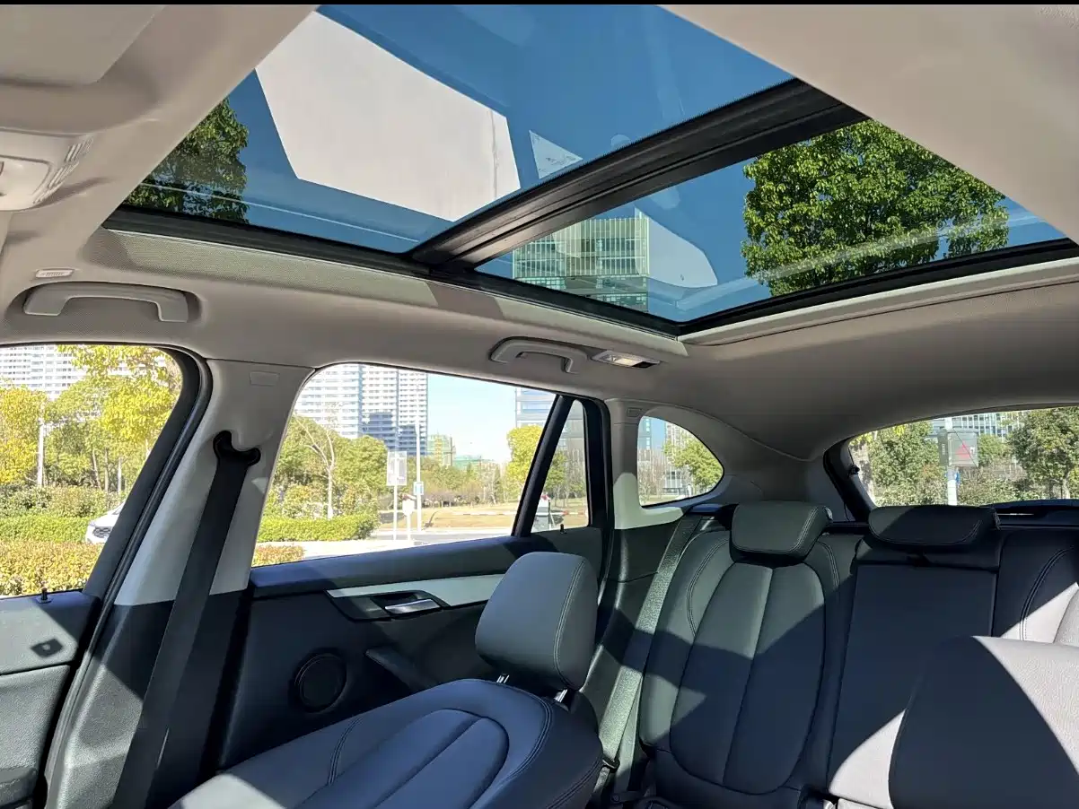 BMW X1 2019 sDrive18Li Fashion Model фото 10