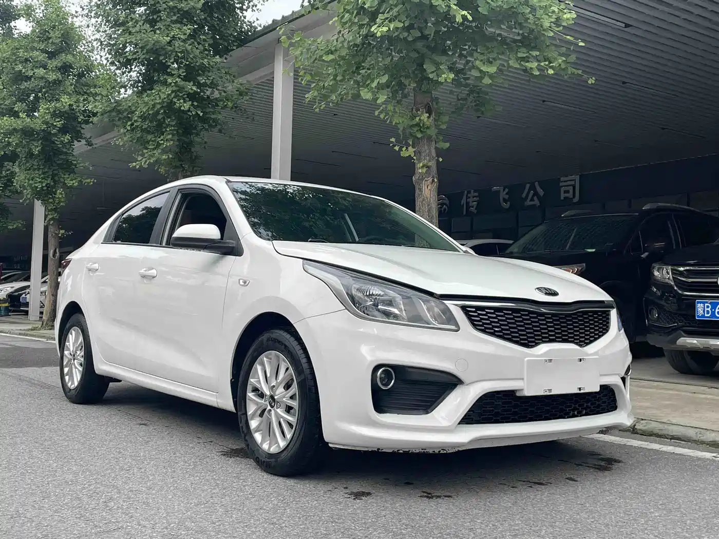 Kia K2 2017 Sedan 1.4L AT GLS фото 2