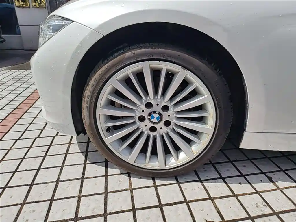 BMW 3 Series 2018 320Li Fashion Style фото 23