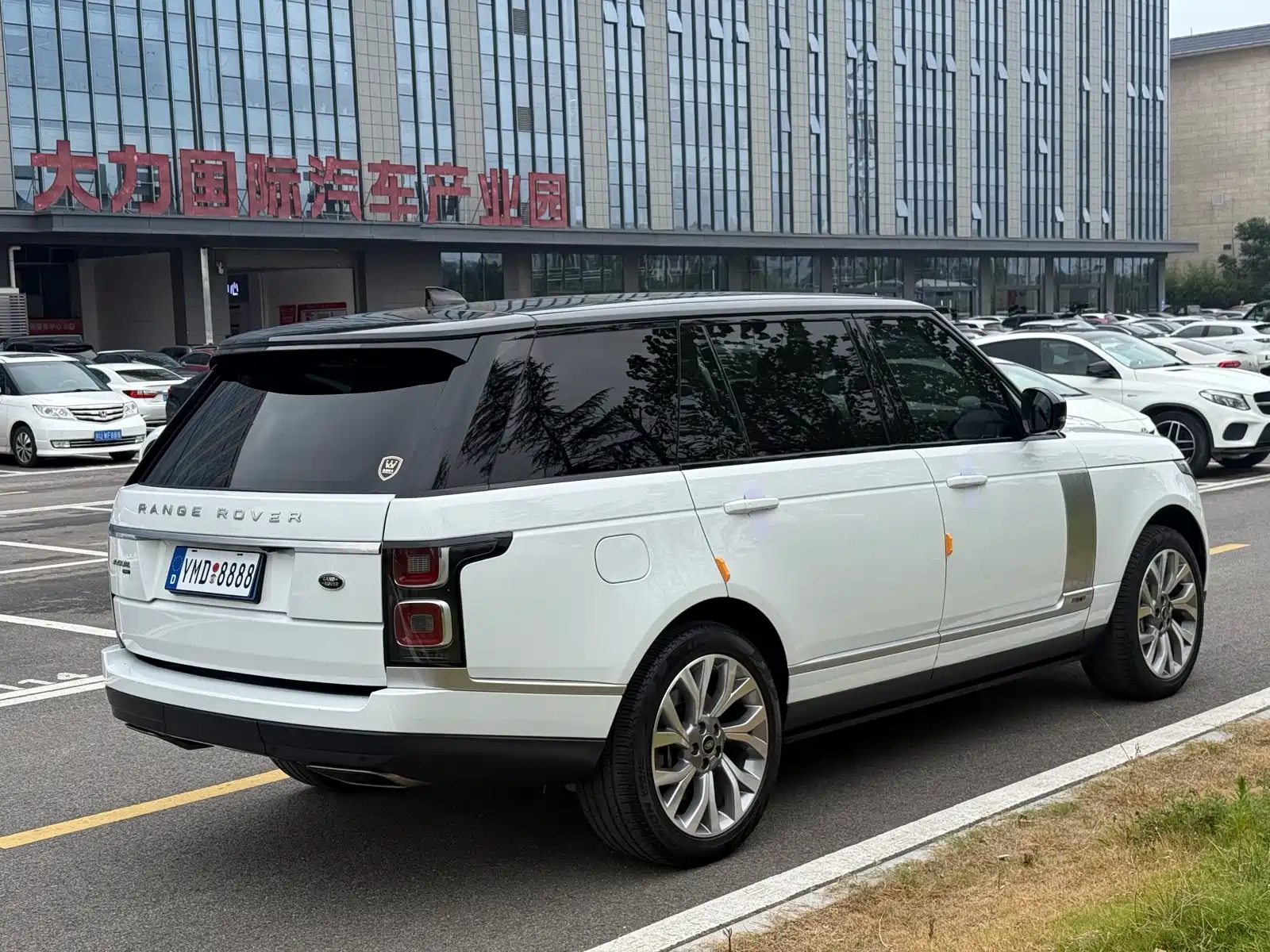 Фото 14 - Land Rover Range Rover